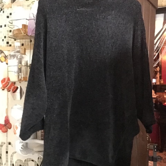 Elegant/ casual Revamped sweater sz medium - Picture 3 of 7